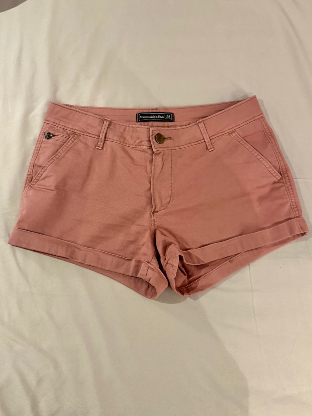 Abercrombie & Fitch Dusty Rose Pink Low Rise Chino Shorts Bee Detail XS